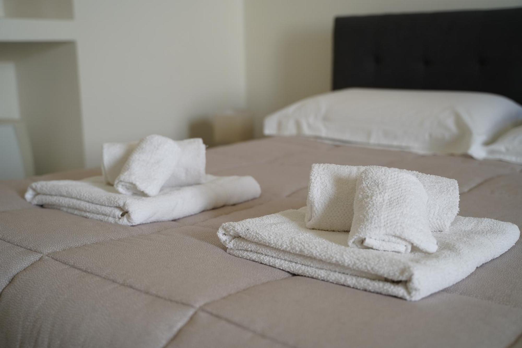 Suite Home D'Aragona Lecce Bagian luar foto