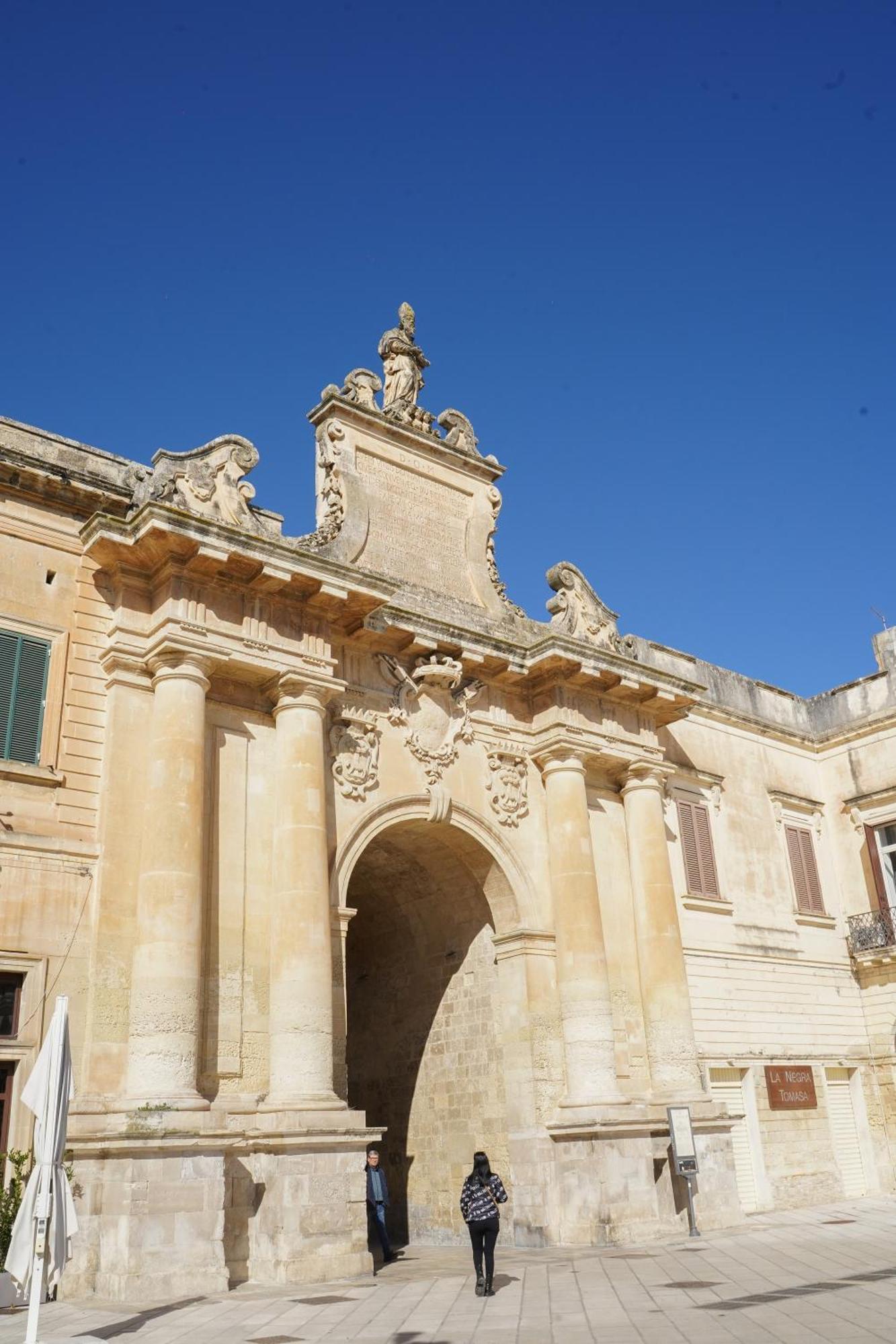 Suite Home D'Aragona Lecce Bagian luar foto