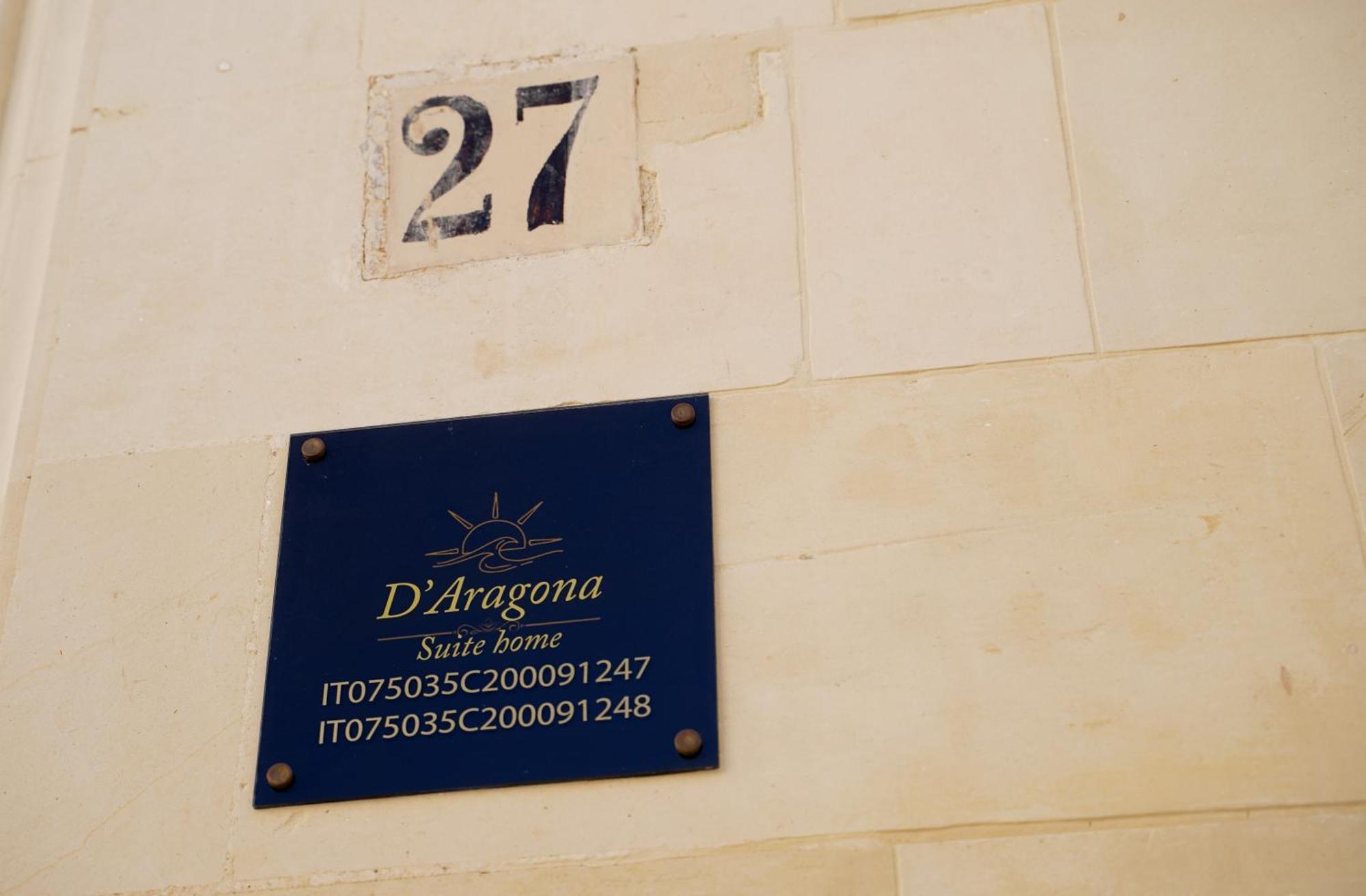 Suite Home D'Aragona Lecce Bagian luar foto