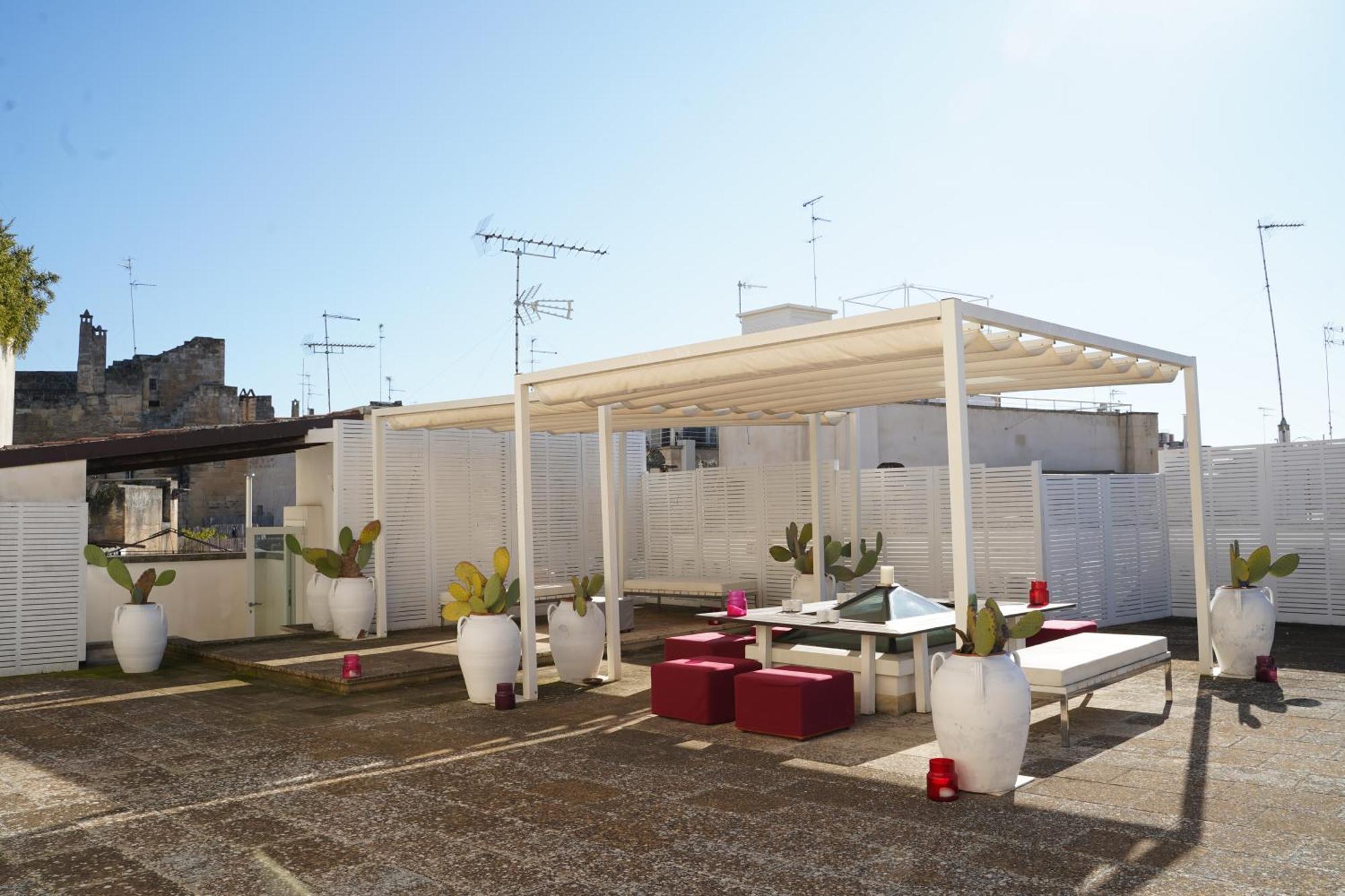 Suite Home D'Aragona Lecce Bagian luar foto