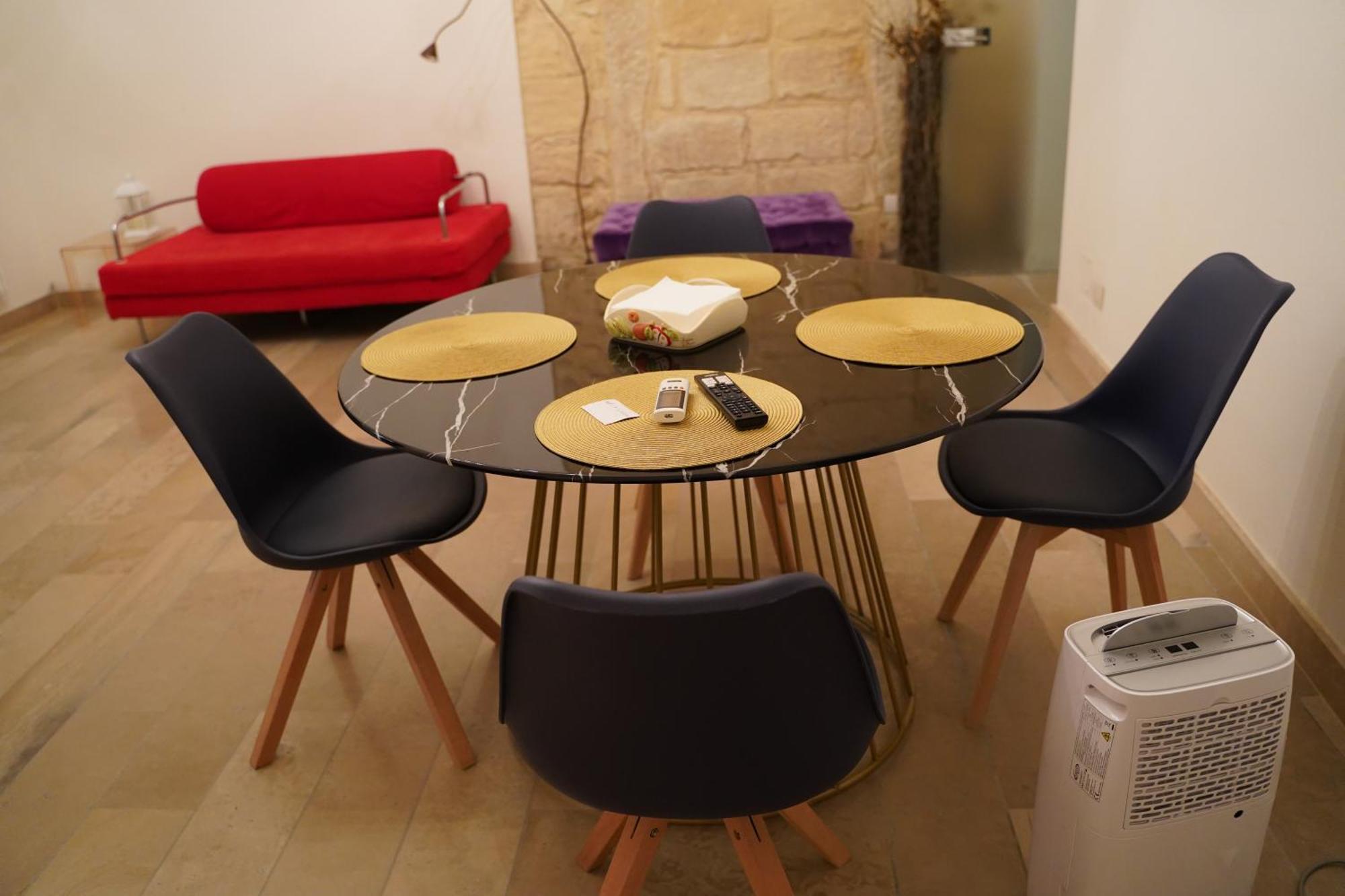 Suite Home D'Aragona Lecce Bagian luar foto