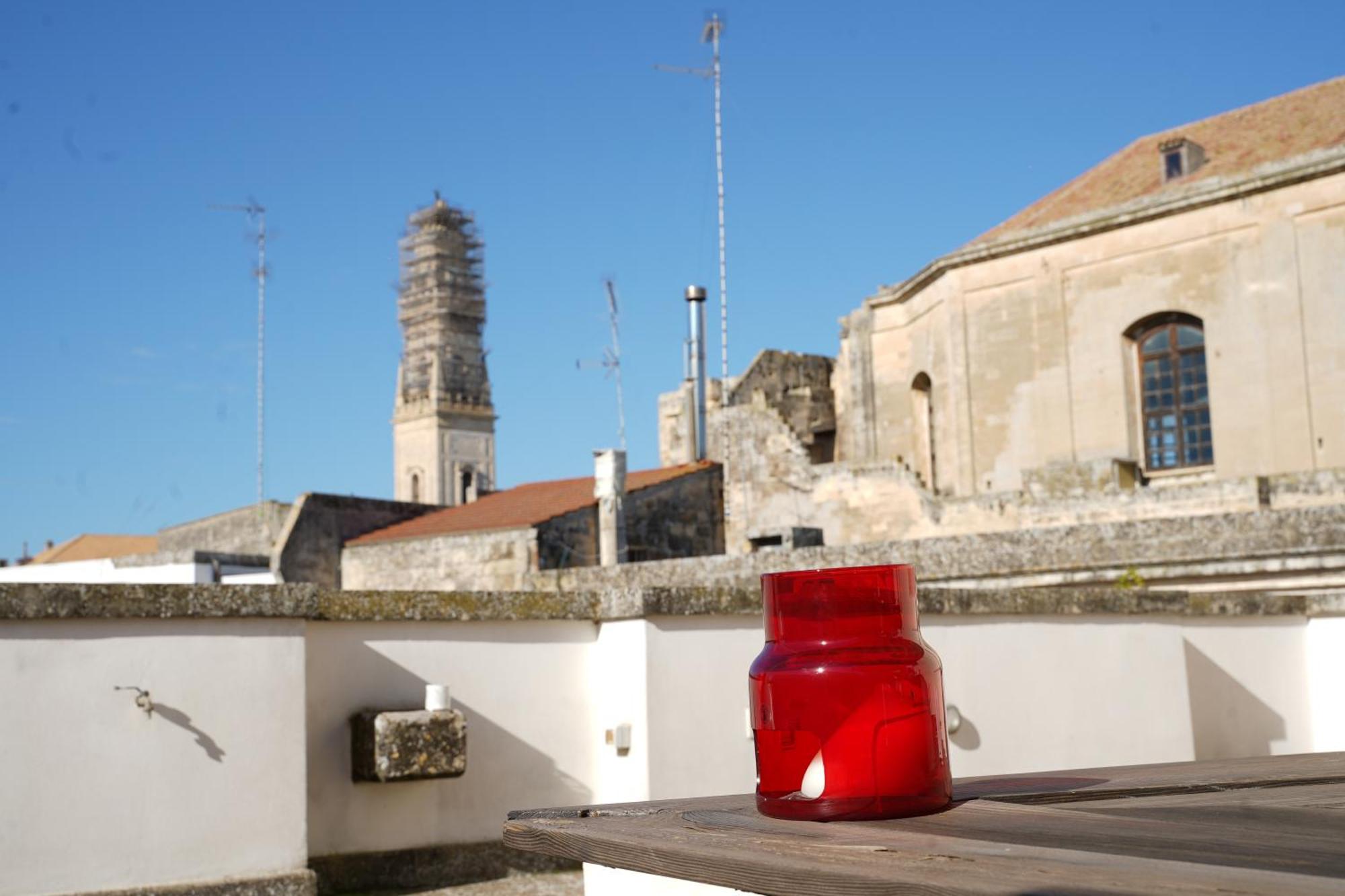 Suite Home D'Aragona Lecce Bagian luar foto
