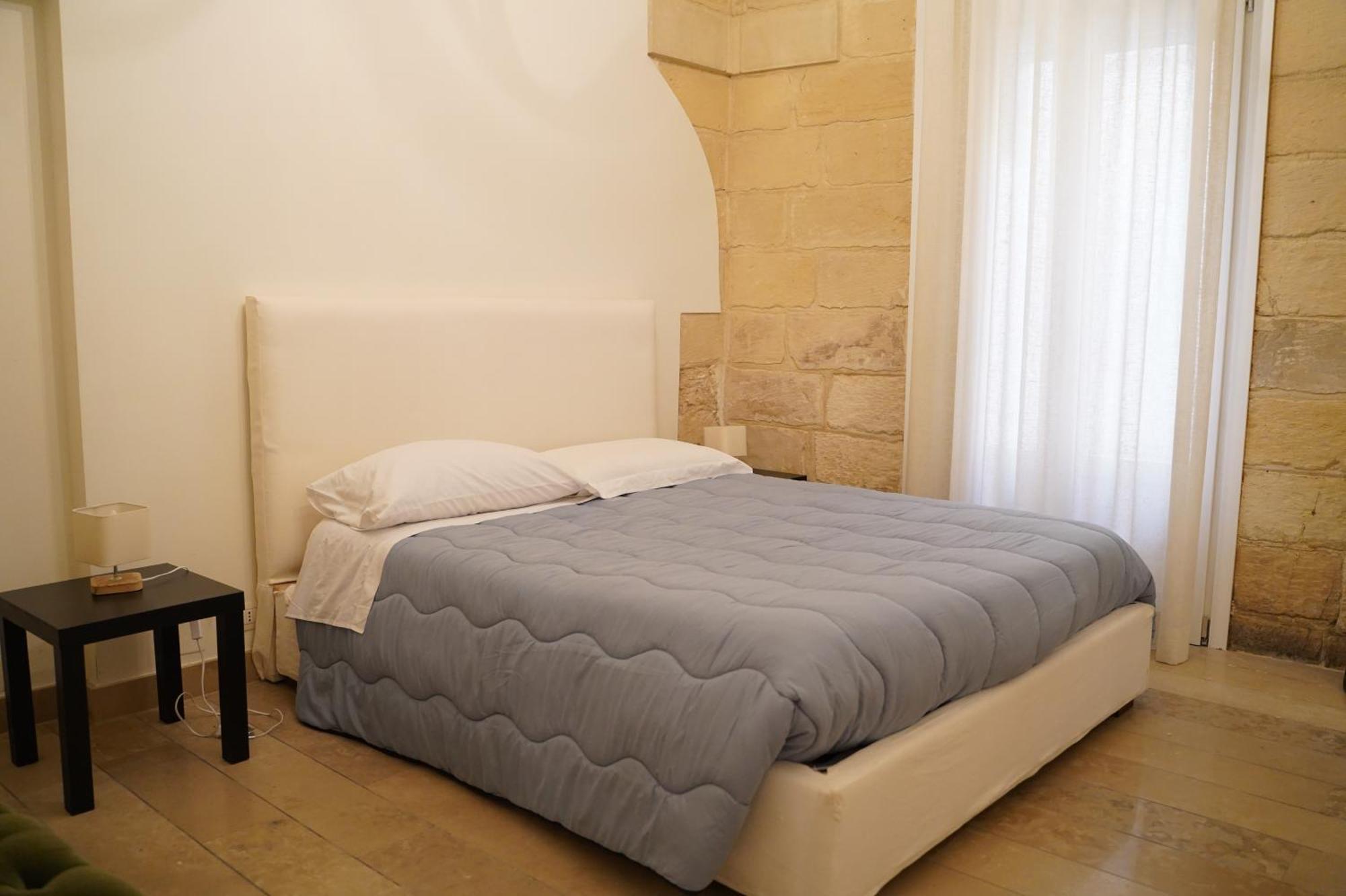 Suite Home D'Aragona Lecce Bagian luar foto