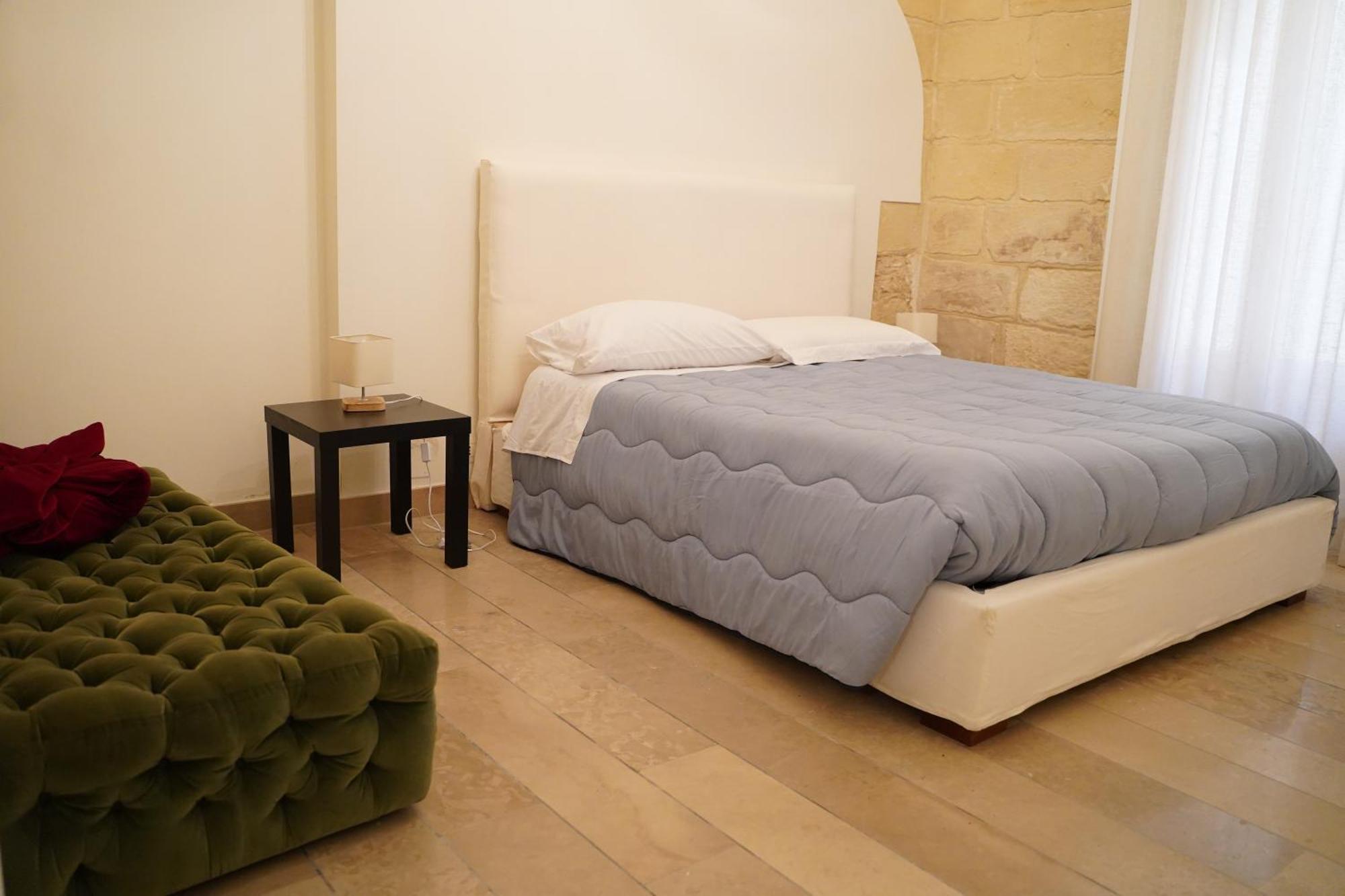 Suite Home D'Aragona Lecce Bagian luar foto